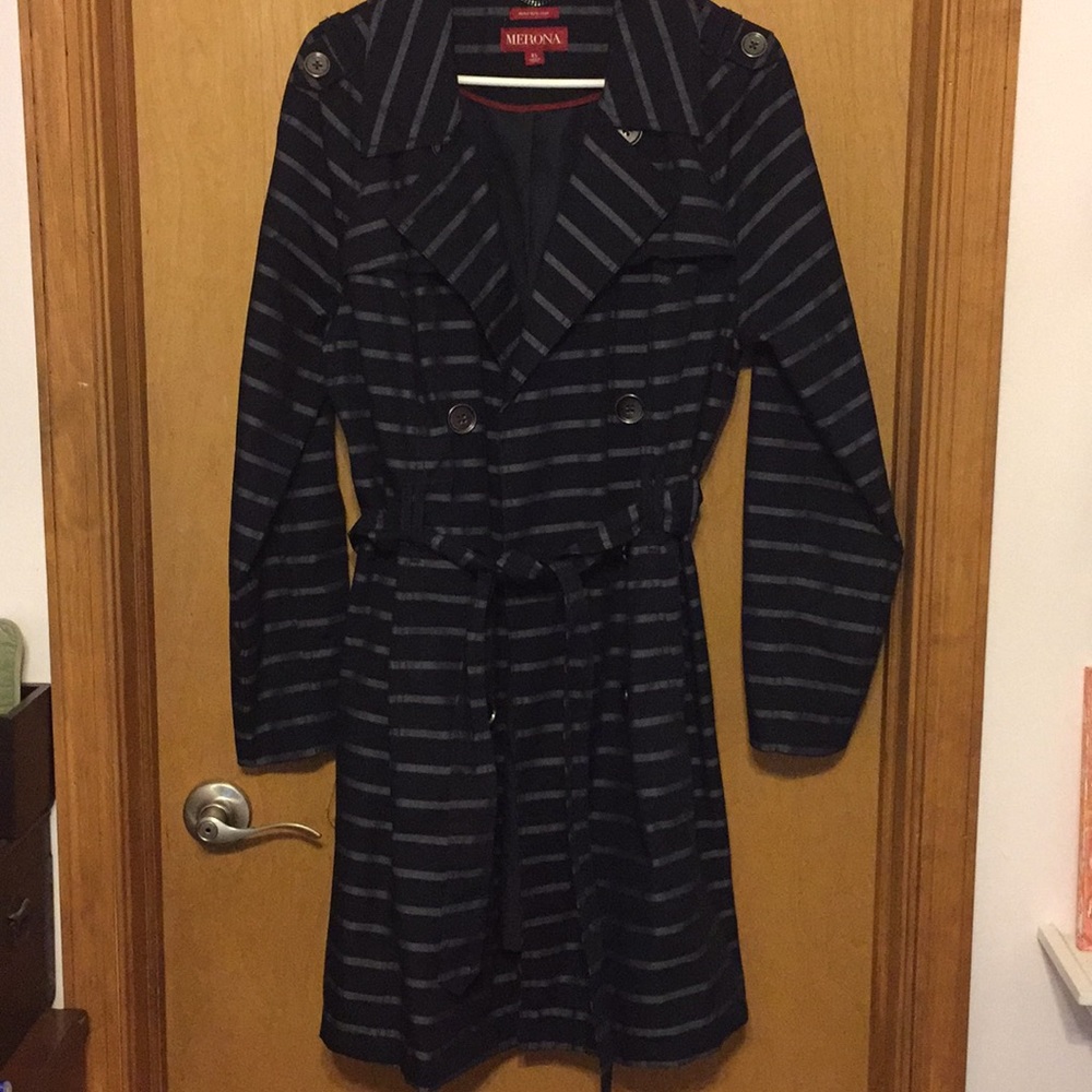 NWOT... Merona Raincoat